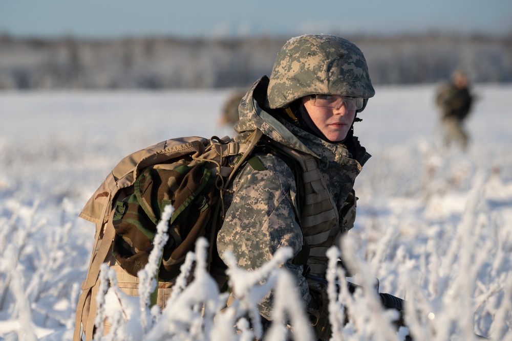 Alaska Army National Guard aviators support UAA Army ROTC field training exercise