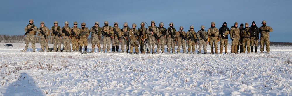 Alaska Army National Guard aviators support UAA Army ROTC field training exercise