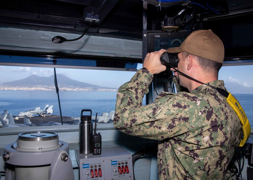 USS George H.W. Bush (CVN 77) Departs Naples, Italy