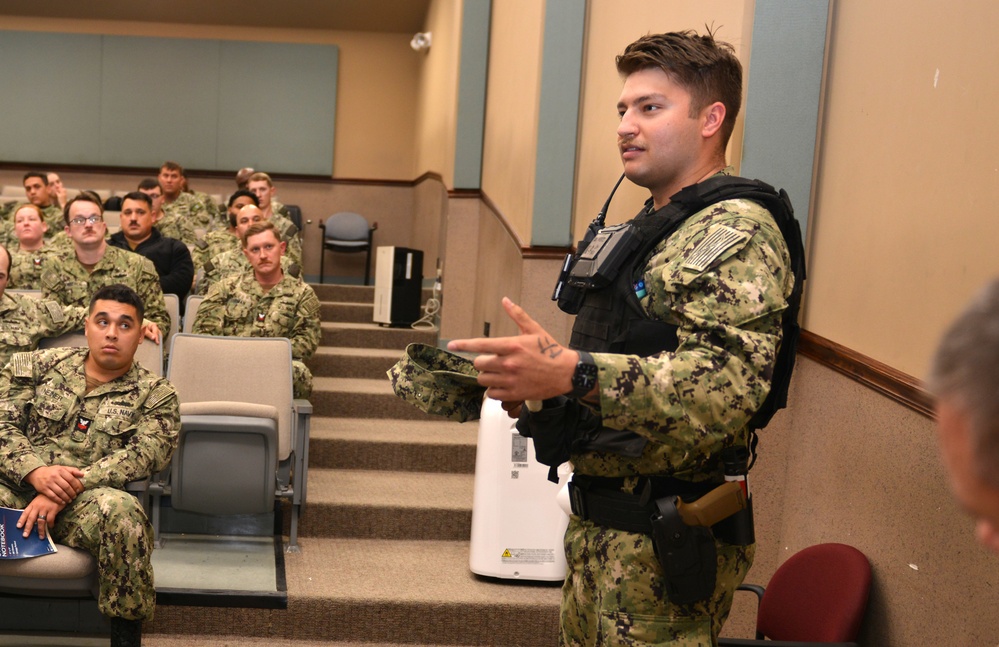Fleet Master Chief visits Southeast Region