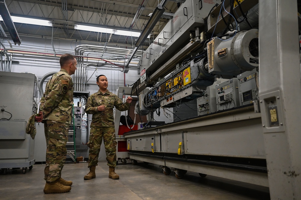 COMACC visits 350th Spectrum Warfare Wing