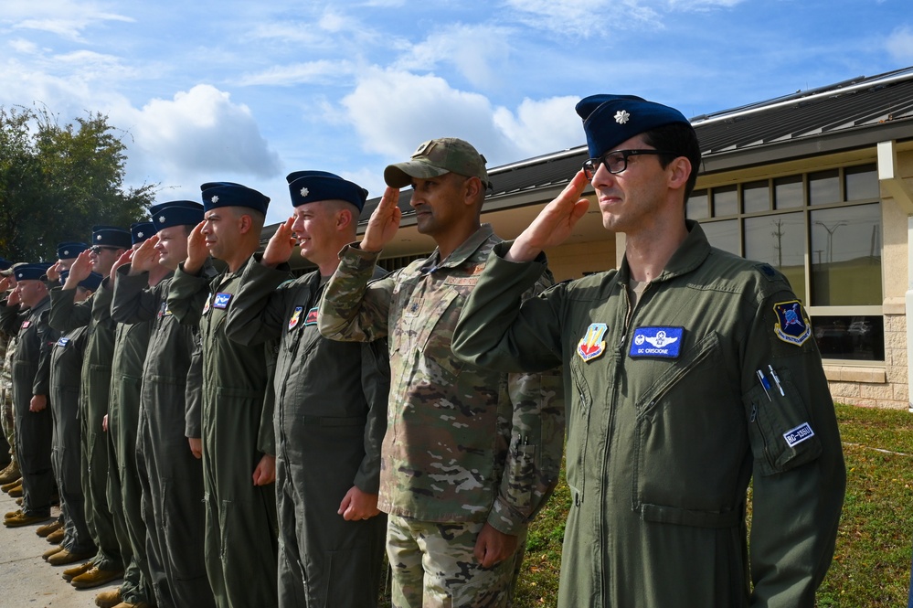 COMACC visits 350th Spectrum Warfare Wing