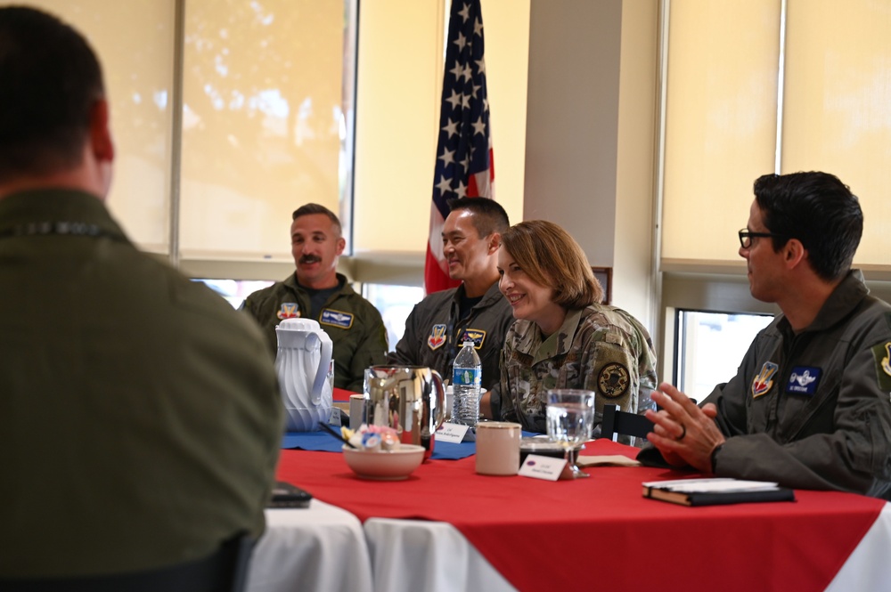 DoD Senior leaders connect with 350th SWW:  Lt Gen O'Brien