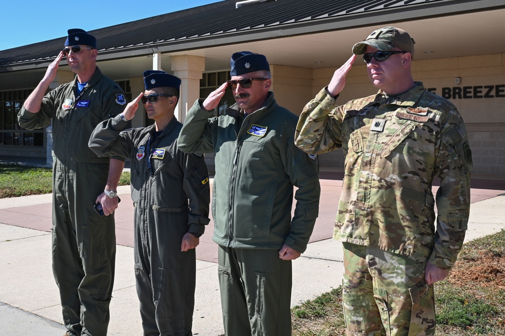 DoD Senior leaders connect with 350th SWW:  Lt Gen O'Brien