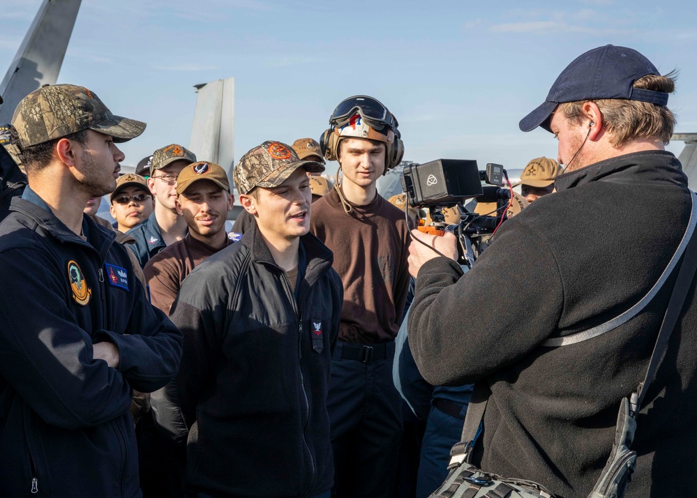 USS George H.W. Bush (CVN 77) Hosts Distinguished Visitors