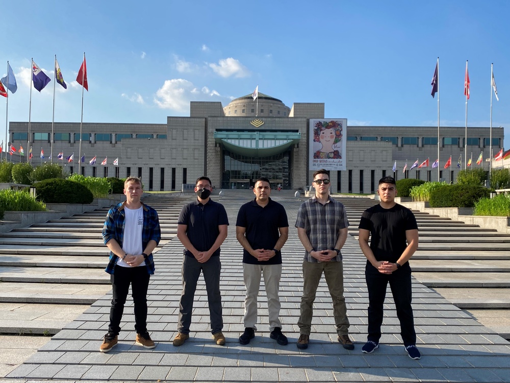 MSGs visit the War Memorial of Korea in Seoul