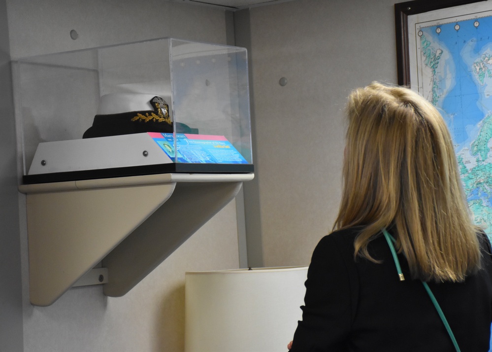 Ambassador to Australia Meets with Naval Oceanography