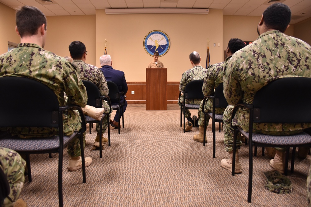 CNMOC Observes Pearl Harbor Remembrance Day