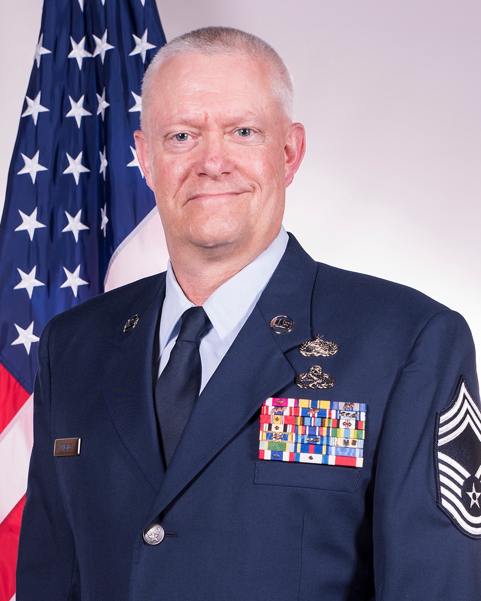 Chief Master Sgt. Douglas R. Lensing retires after serving 39 years