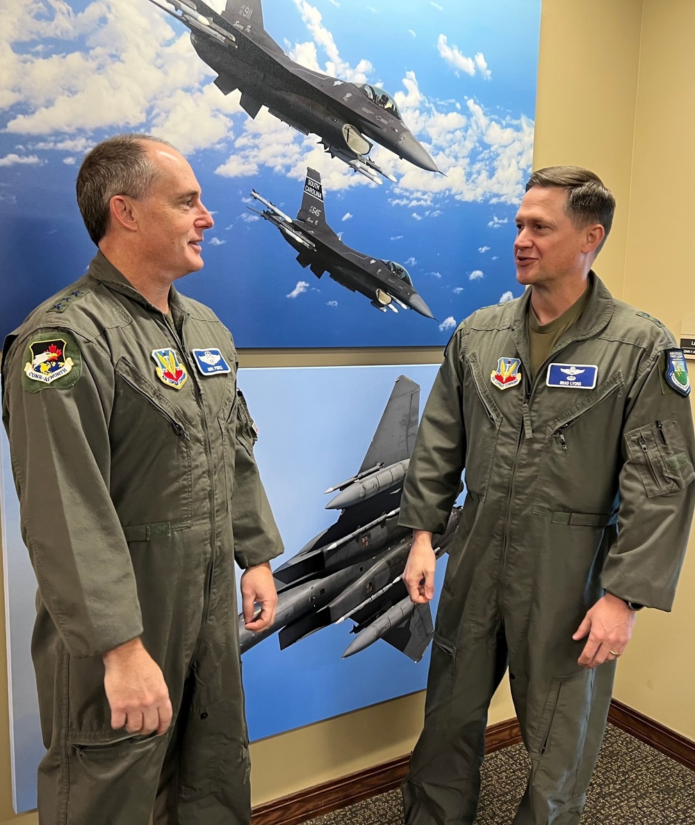 Maj. Gen. Lyons visit to CONR-1AF (AFNORTH &amp; AFSPACE)