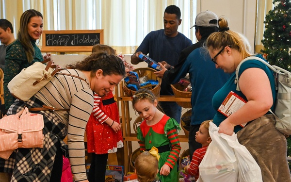 JBA hosts enlisted holiday event