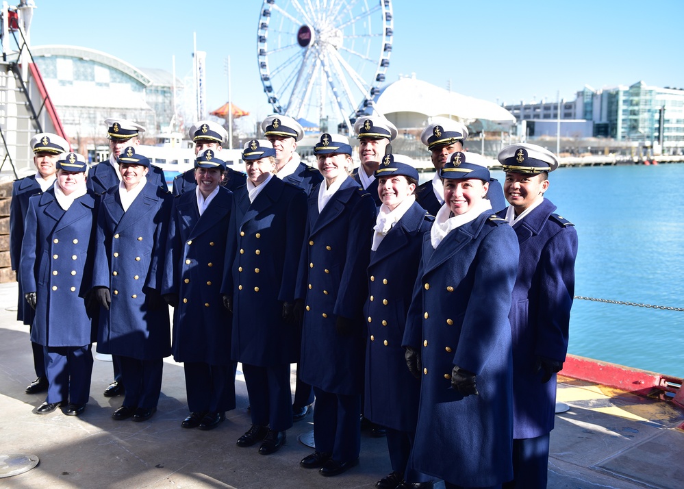 CGC Mackinaw, Chicago's Christmas Ship, sails into Chicago, delivers 1,200 trees