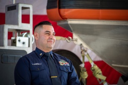 ‘Heroic, humble’ Coast Guardsman selected as 2022 USO Service Member of the Year