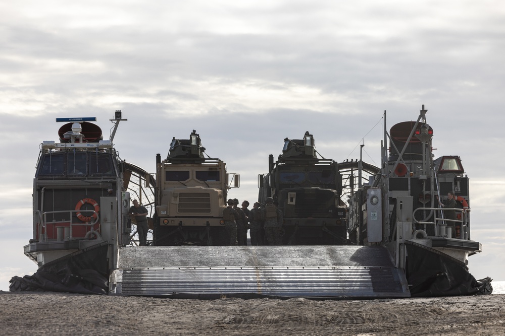 2d Light Armored Reconnaissance Battalion Ship-to-Shore Exercise