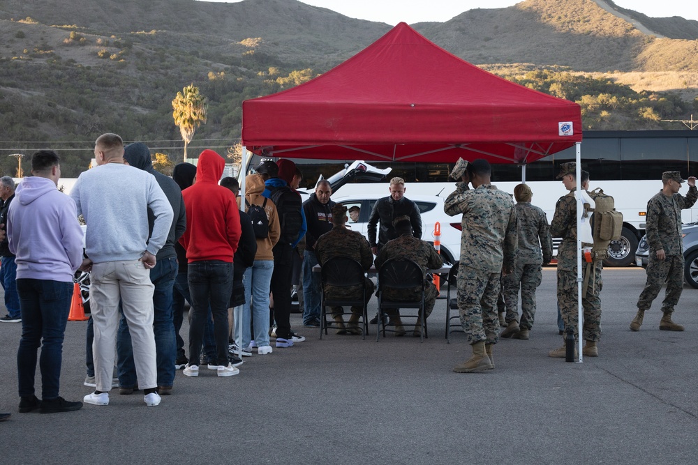 SOI-West Marines celebrate Thanksgiving away from home