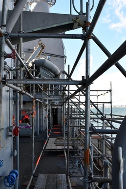 USS Lake Champlain Conducts Ship Preservation