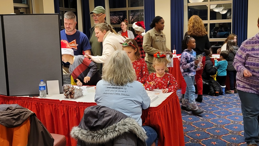 Dozens attend Fort McCoy’s 2022 Christmas Tree Lighting event