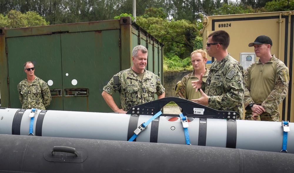 Adm. Paparo Visits EODMU 5 and Joint Region Marianas Sailors