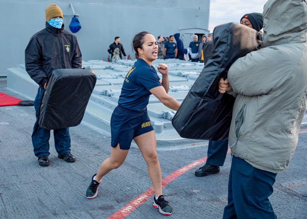 USS Leyte Gulf (CG 55) Daily Operations