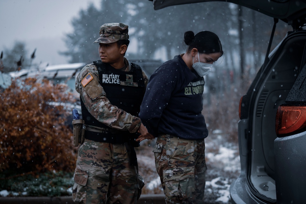 Book 'em, Danno: 506th Military Police train for high risk traffic stops