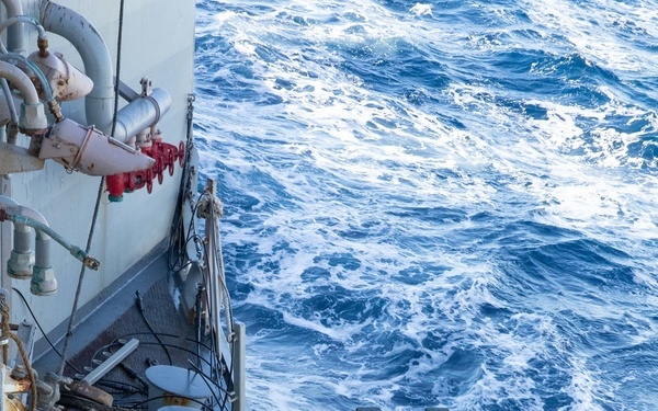 USS Truxtun (DDG 103) Completes Replenishment-at-Sea