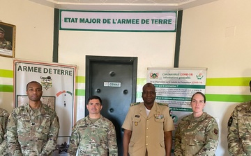 SETAF-AF deputy commander visits Niger army leader
