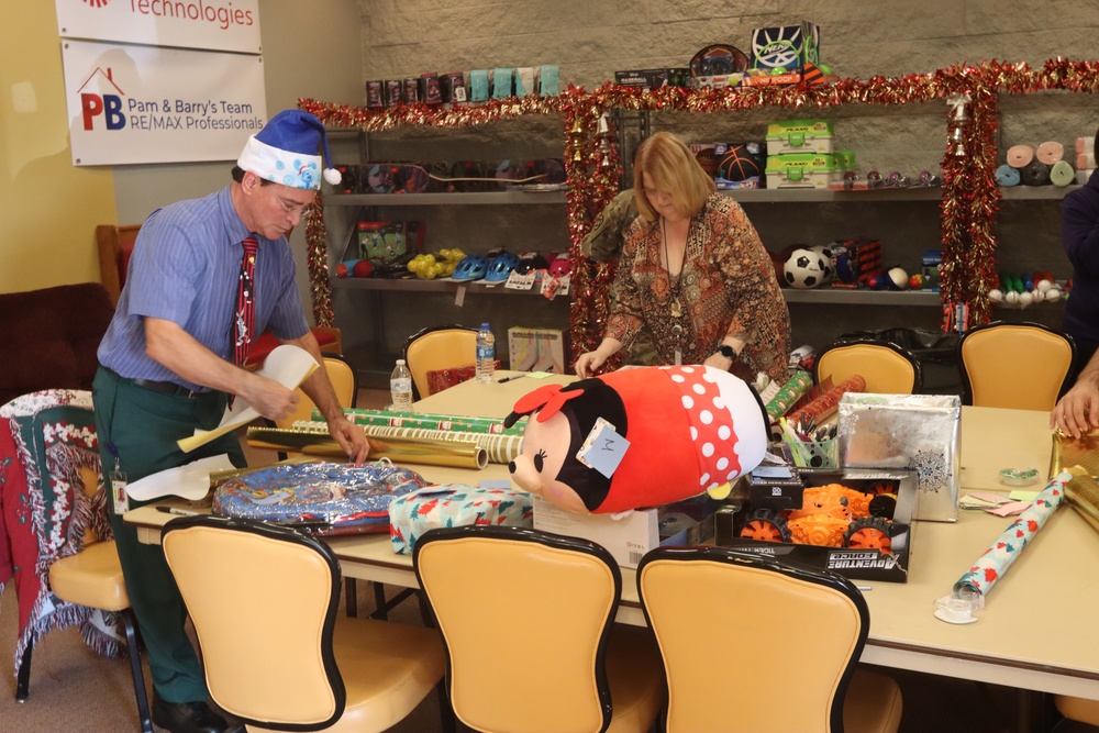 Toys for Kids Helps Make the Holiday Better for Soldiers, Families