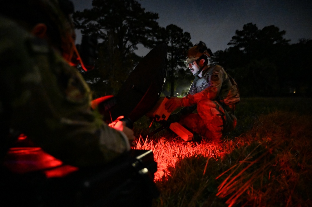 1 CTCS Airmen test night vision capabilities