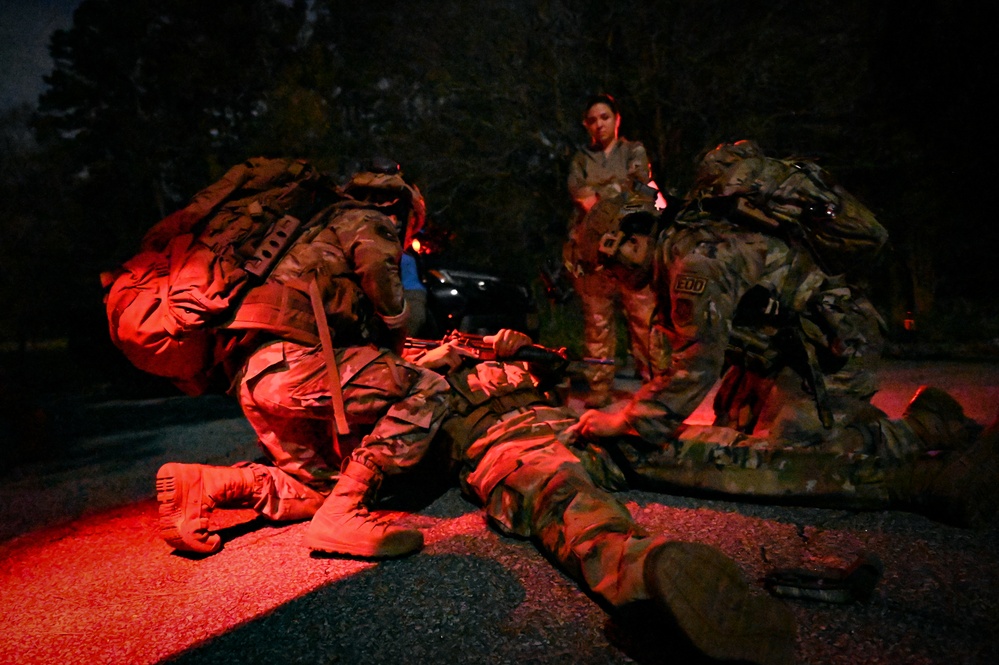 1 CTCS Airmen test night vision capabilities