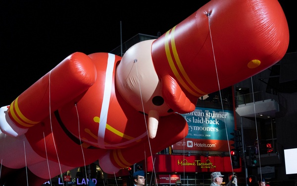 90th Annual Hollywood Christmas Parade