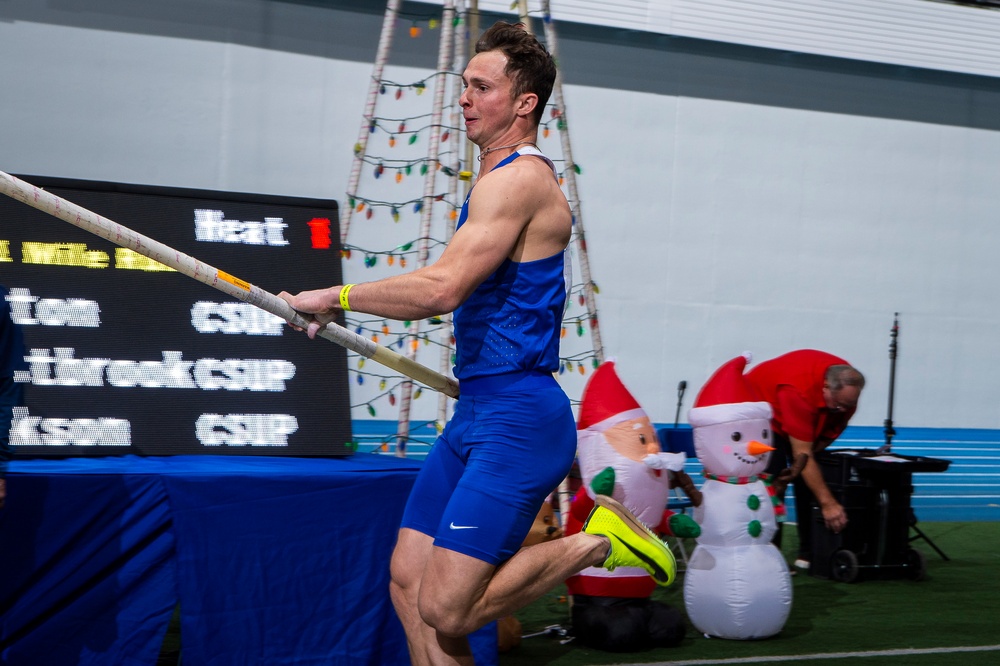 USAFA Hosts 2022 Track and Field Holiday Open