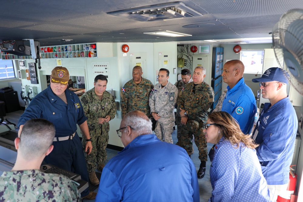 Ship Tours - Santo Domingo -Dominican Republic- Gift Exchange