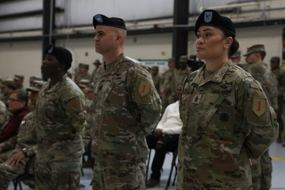 Fort Riley Hosts a 2nd GSAB, 2nd Avn. Regt. Change of Responsibility