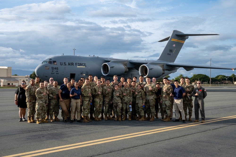 University of Hawaii Manoa AFROTC orientation flight