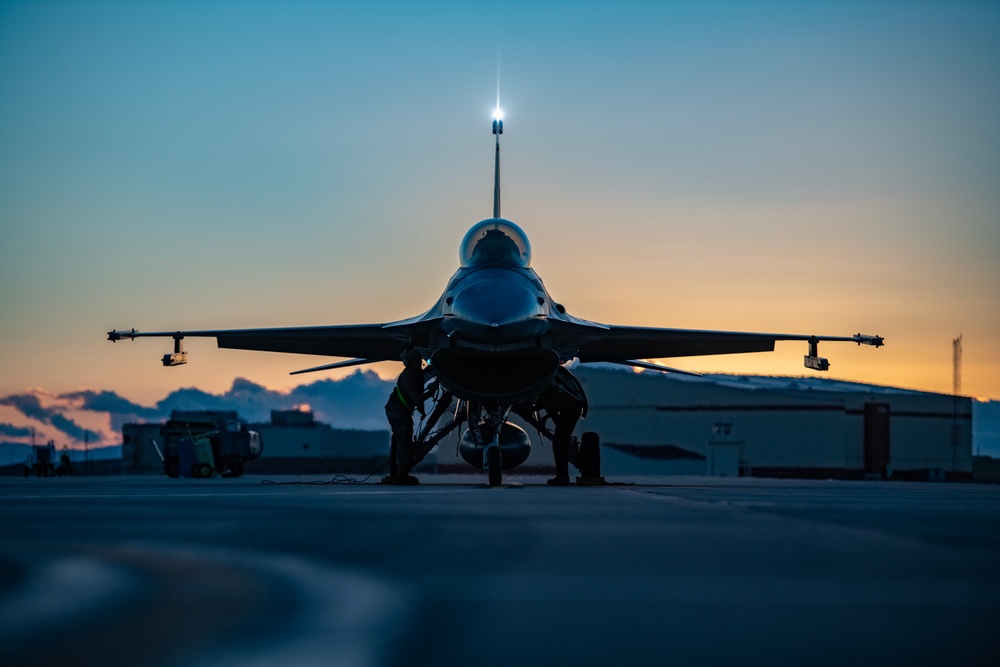 Fini-Flight Farewell