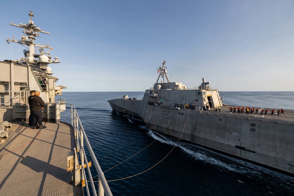 USS Abraham Lincoln conducts a fueling-at-sea