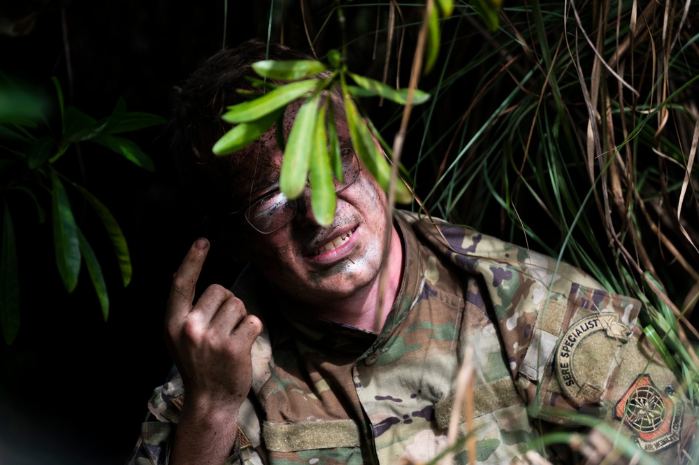 SERE instructs island survival to 15th AS