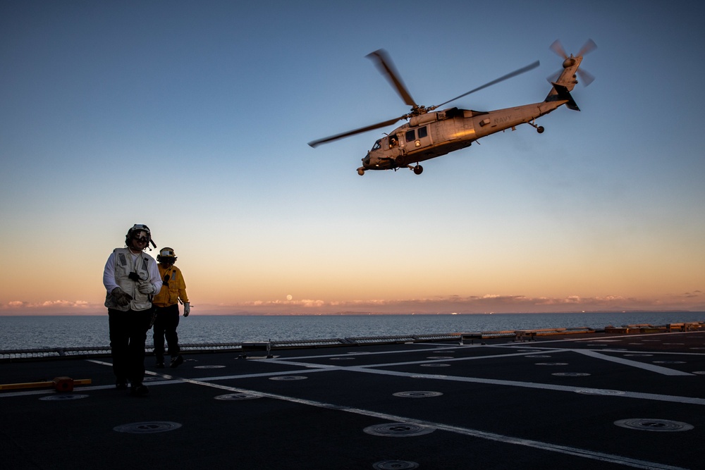 USS Montgomery (LCS 8) Flight Ops