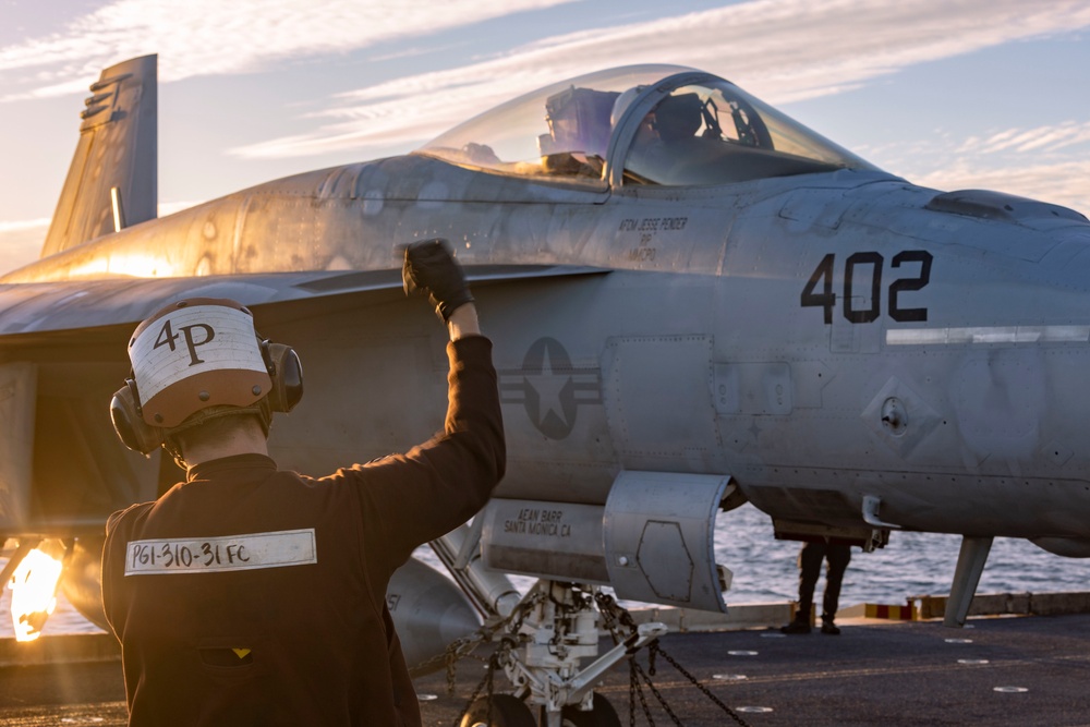 Abraham Lincoln conducts flight operations