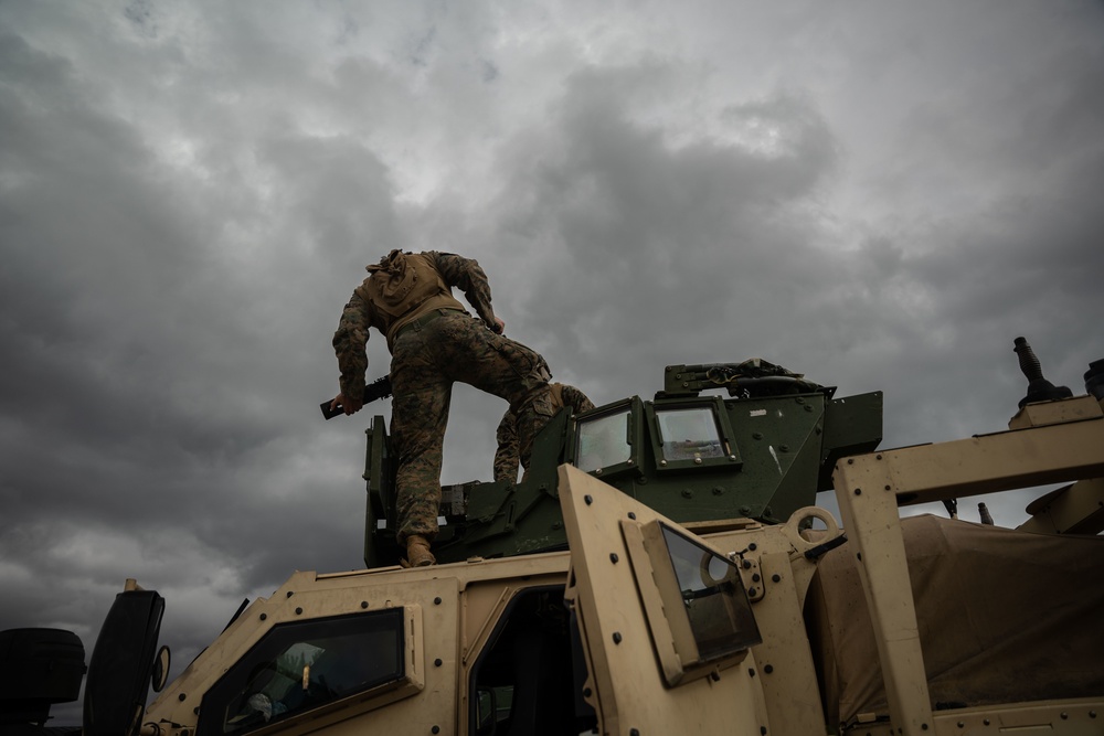 Winter Workhorse 23 | Combat Logistics Battalion 4, 3rd Transportation Battalion Marines conduct machine gun range