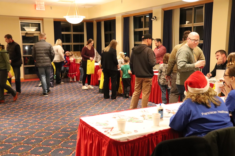 Dozens attend Fort McCoy’s 2022 Christmas Tree Lighting event