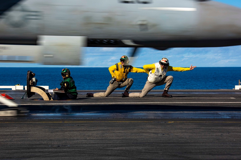 Abraham Lincoln conducts flight operations