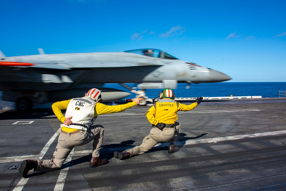 Abraham Lincoln conducts flight operations