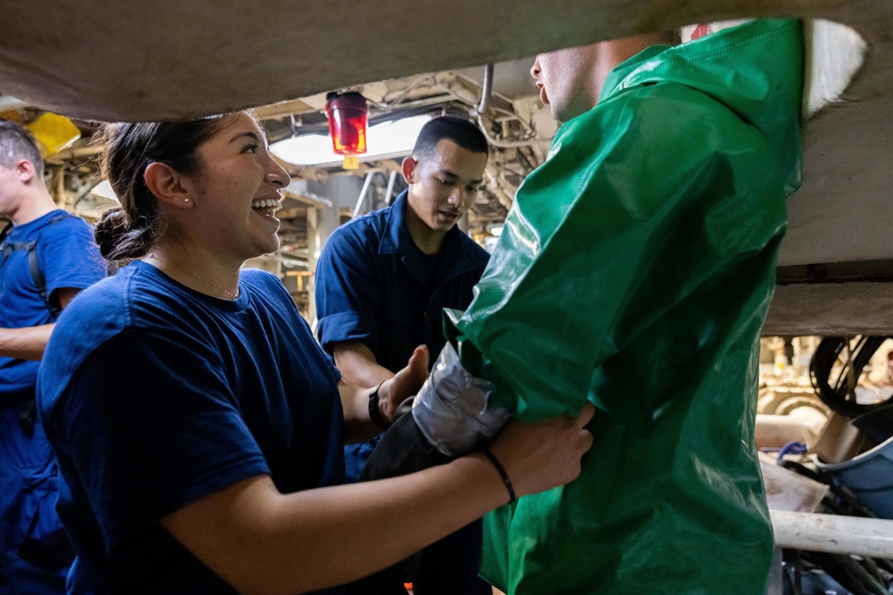 Coast Guard Cutter Polar Star’s (WAGB 10) engineers hard at work