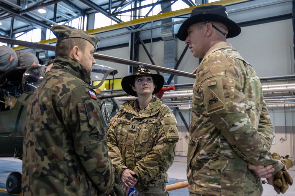 3-6 Air Calvary Squadron Leadership discuss the future of Polish Aviation