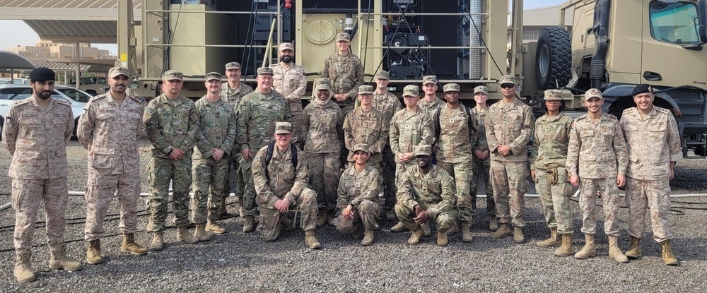 Task Force Spartan, Kuwait forces work together in CBRN subject matter exchange