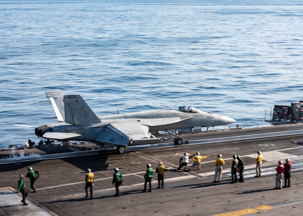 USS Ronald Reagan (CVN 76) conducts flight operations