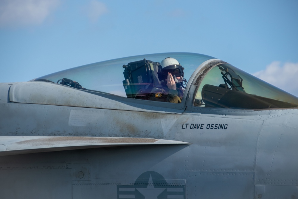 USS Ronald Reagan (CVN 76) conducts flight operations