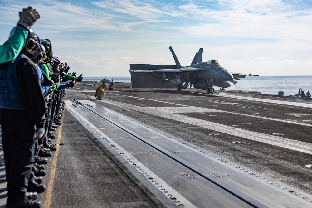 USS Ronald Reagan (CVN 76) conducts flight operations