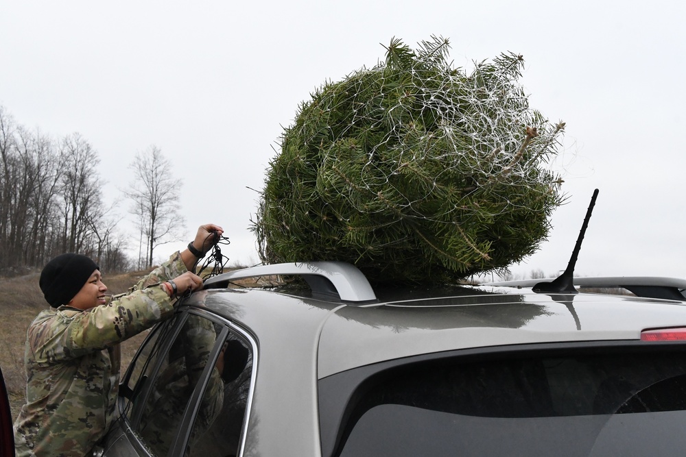 Trees for Troops brings holiday joy to Fort Drum Soldiers and families